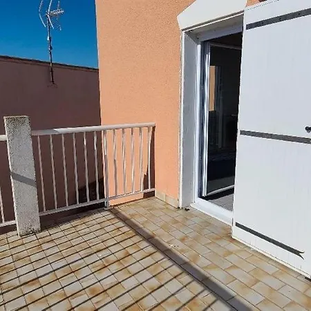 Au Calme A L'oree Du Golf 1 Апартаменти