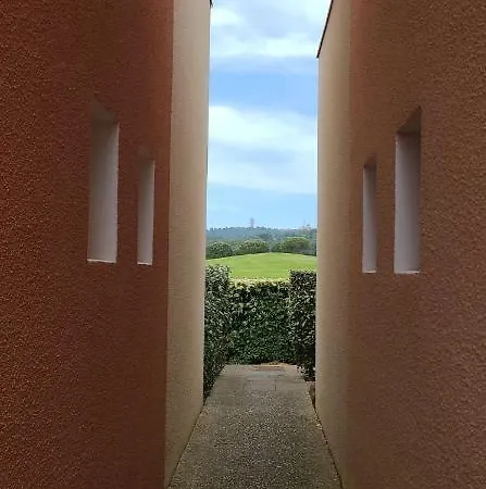 Au Calme A L'oree Du Golf 1 * Агд
