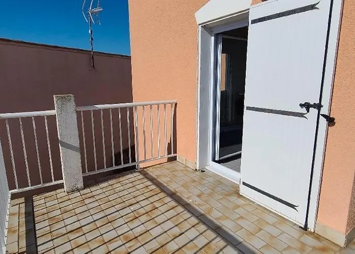 Au Calme A L'oree Du Golf 1 Апартаменты