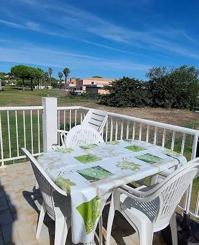 Апартаменты Au Calme A L'oree Du Golf 1 Агд