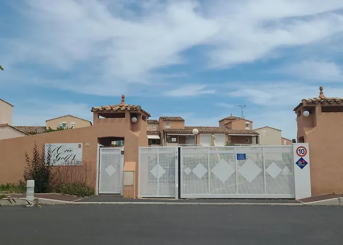 Au Calme A L'oree Du Golf 1 Апартаменты *